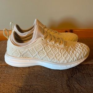 APL Women’s Techloom PHANTOM Nude/Tan/Cream Size 9